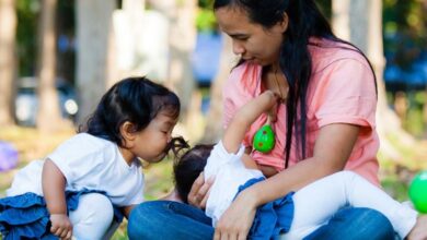 Breast feeding in public