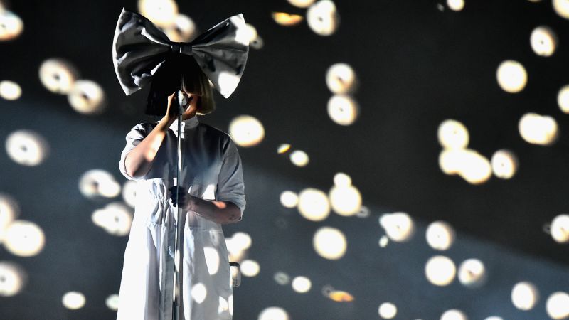 Sia has rare chronic condition