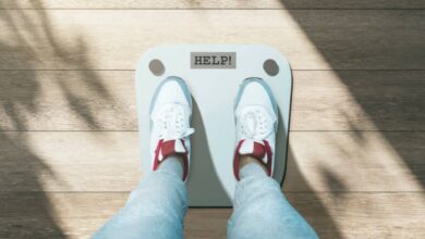 Americans gaining most weight in their 20s and 30s what they can do