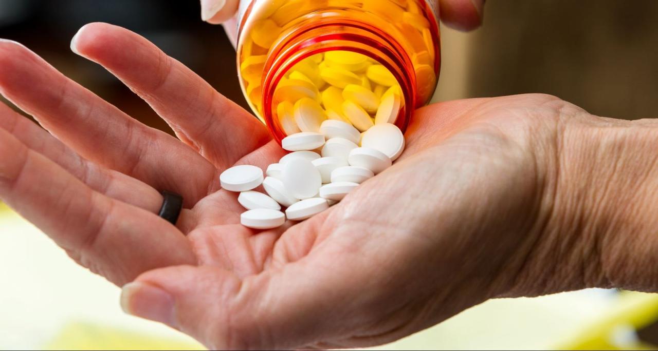 People using opioids for chronic pain shouldnt stop cold turkey