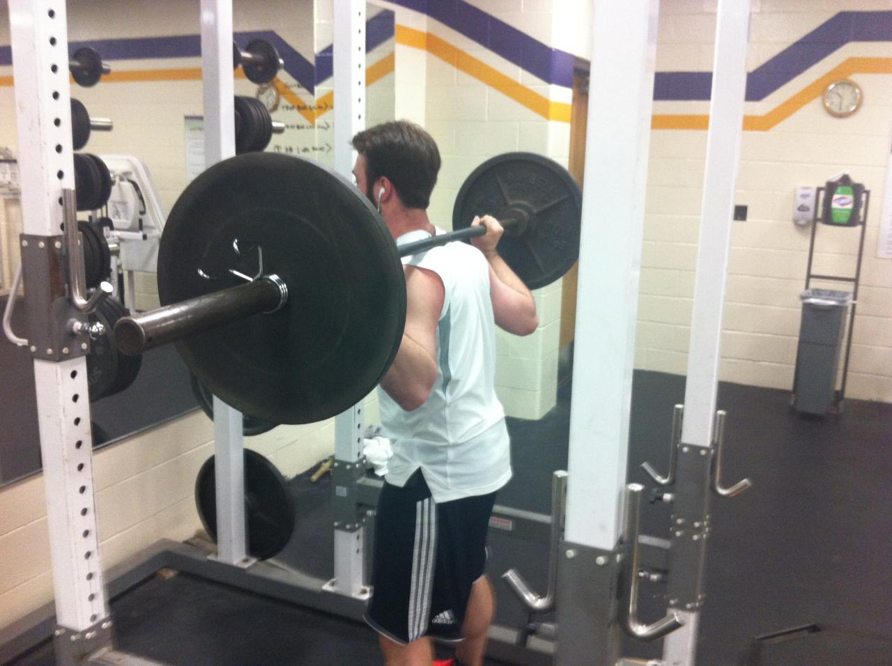 How to spot a friend in the weight room