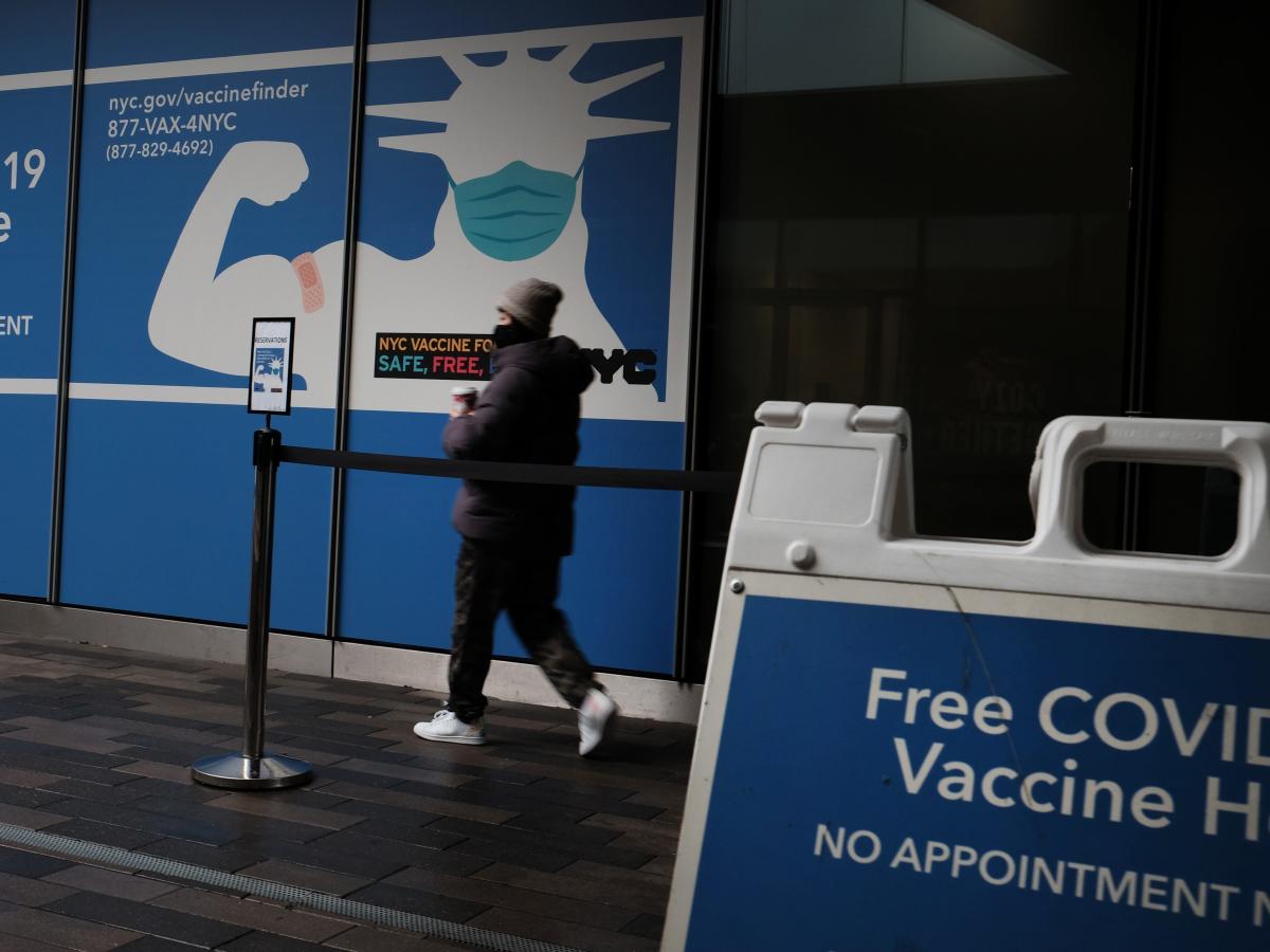 Cdc warns omicron wave is coming when it could peak in u s