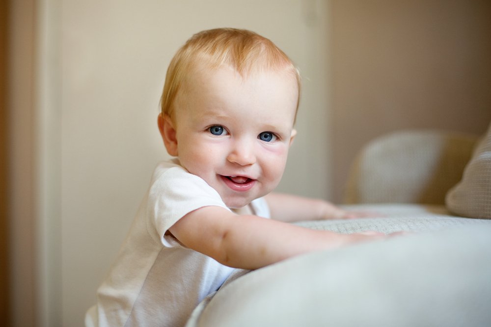 When do babies stand up? - Kinedu Blog When do babies stand