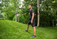 Hip hugging exosuit using ai makes walking and running easier