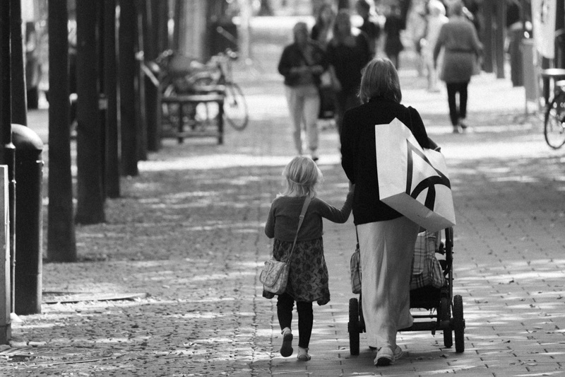 Parenting like the french