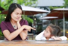 Children born to older parents tend to have fewer behavior problems