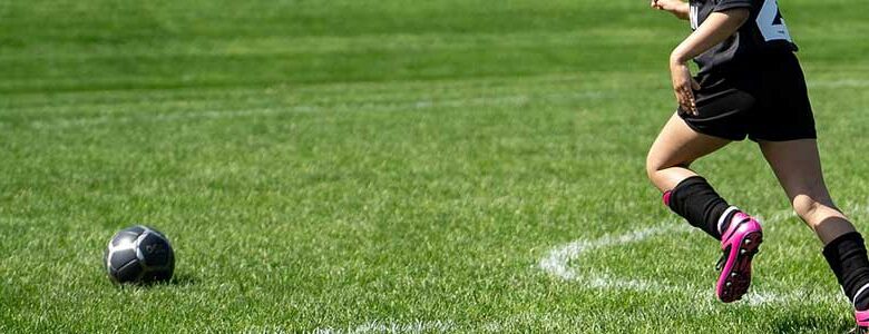 How team sports change kids brains