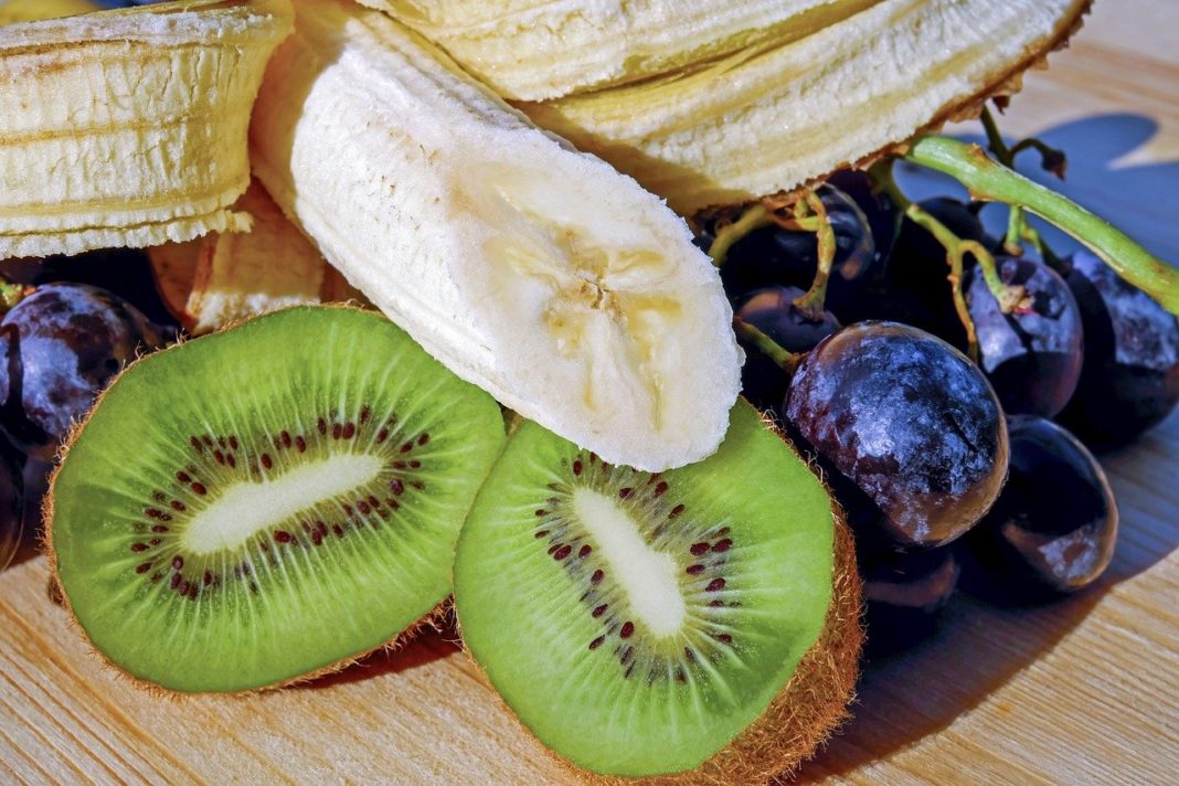 Diabetes blood raisins reduce significantly Fruits vegetables whole grains every day can reduce type 2 diabetes risk