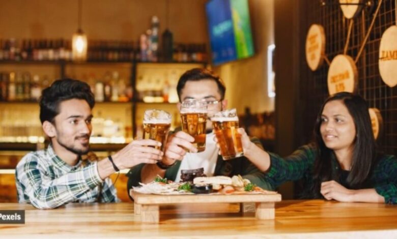How binge drinking hurts your heart