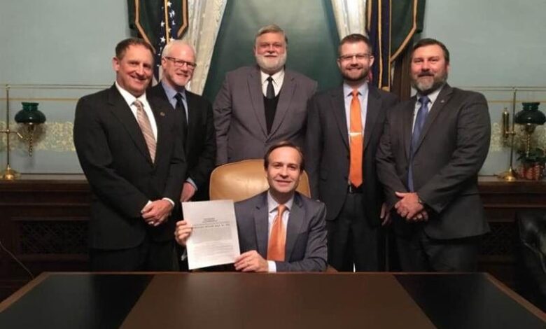 Fetal tissue go administration roe wade apart ripping roberts joshua reuters restrictions