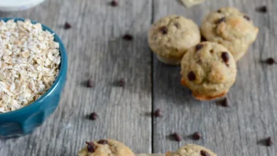 Healthy Oatmeal Chocolate Chip Mini Muffins