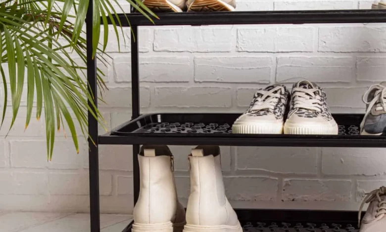 How to Deodorise Smelly Shoes Naturally and Effectively Using Bicarbonate of Soda