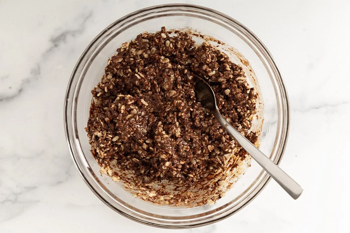 The Easiest Chocolate Crunch Bars: A Wholesome Treat for Every Household