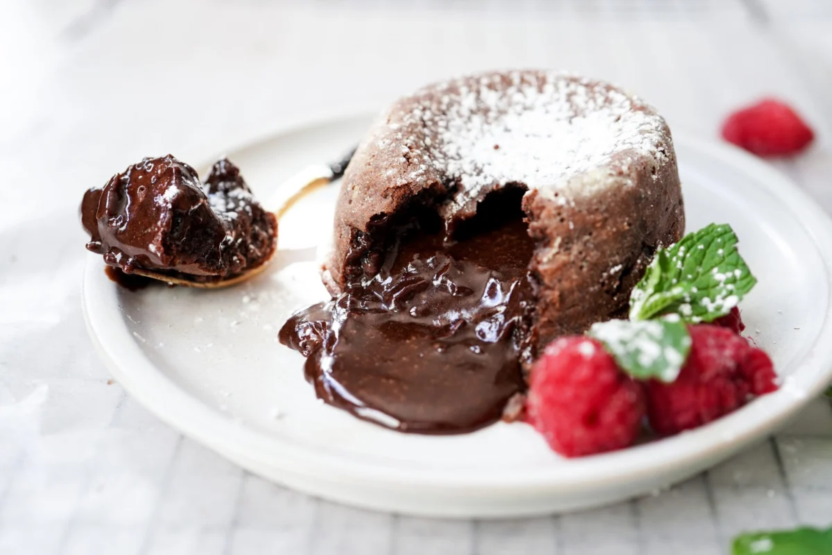 The Ultimate Chocolate Indulgence: Easy Molten Lava Cake Delights in Under 30 Minutes